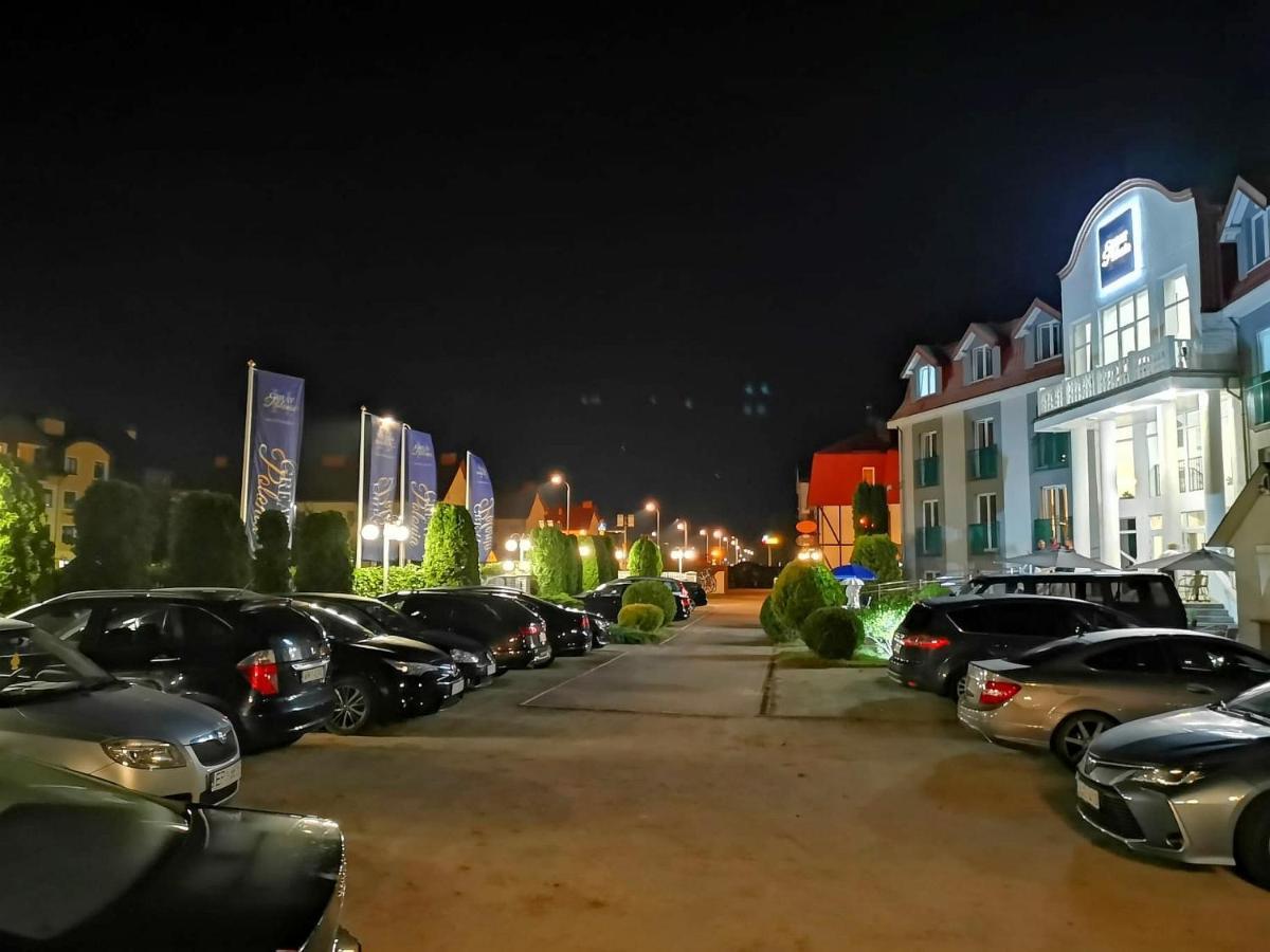 Great Polonia Ustka Bed & Breakfast Exterior photo