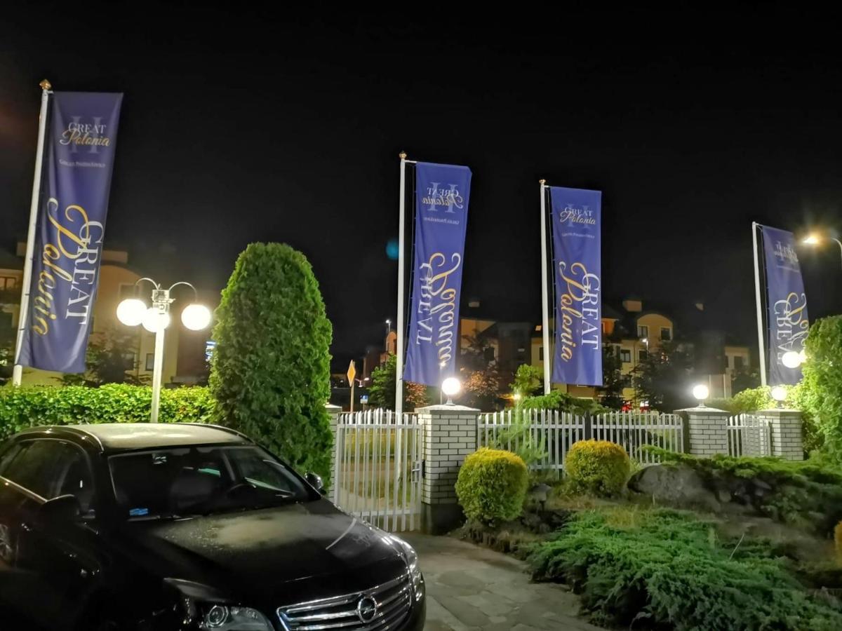 Great Polonia Ustka Bed & Breakfast Exterior photo