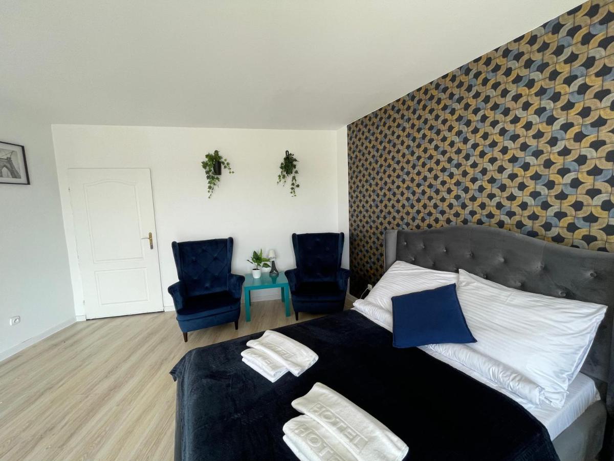Great Polonia Ustka Bed & Breakfast Exterior photo